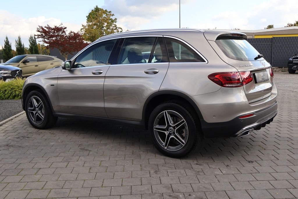 Mercedes-Benz GLC 300 2021
