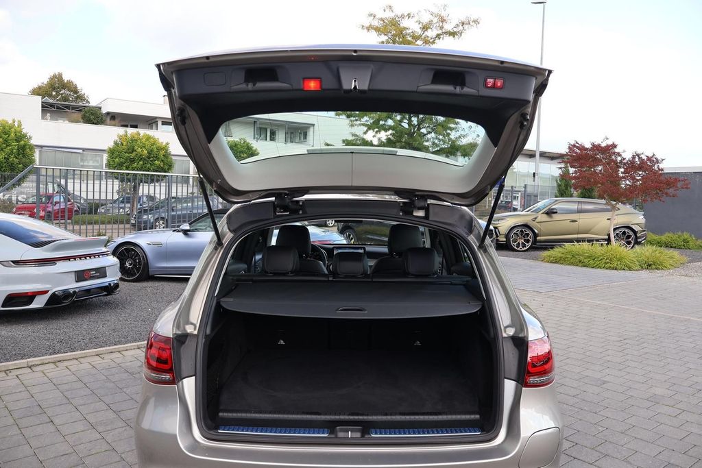 Mercedes-Benz GLC 300 2021