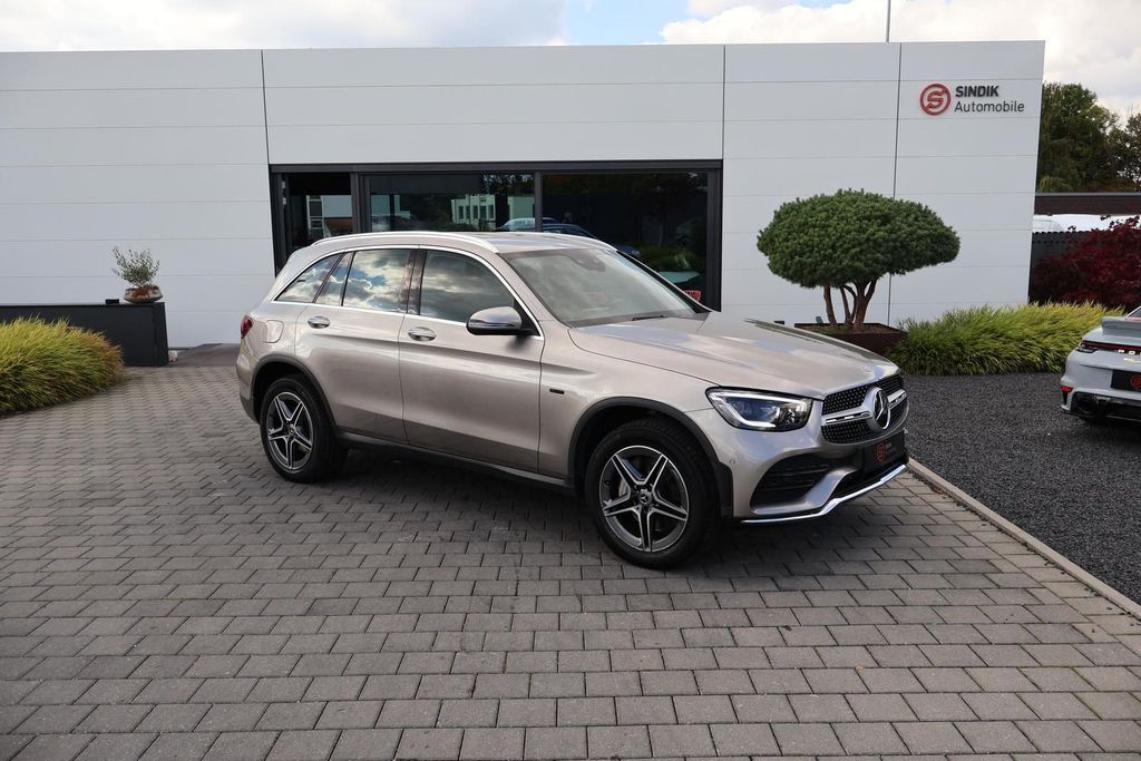 Mercedes-Benz GLC 300 2021
