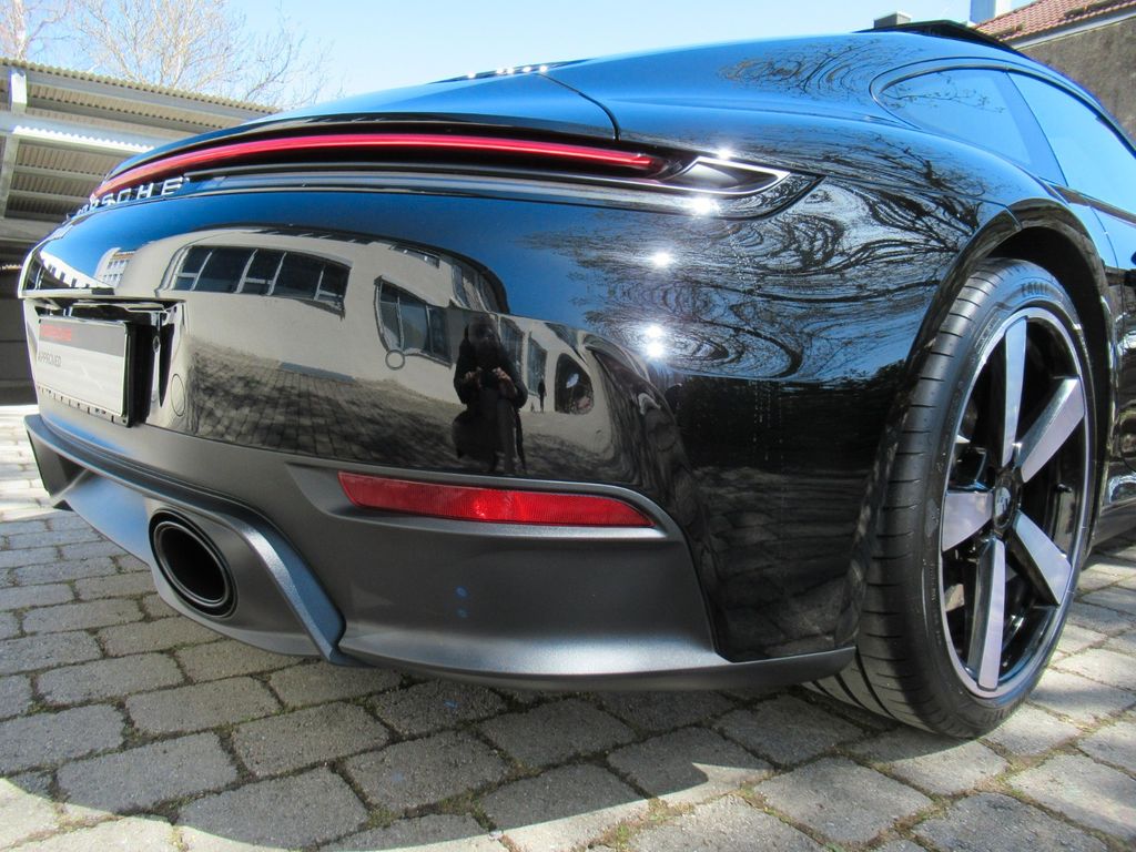 Porsche 992 2024