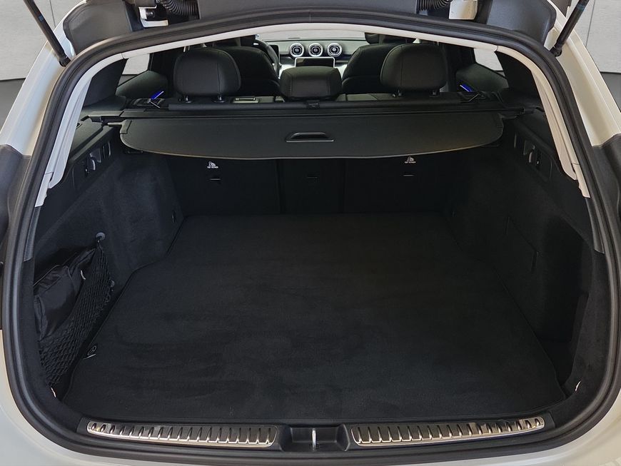 Mercedes-Benz C 200 2025