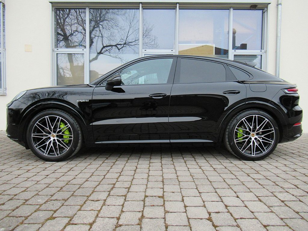 Porsche Cayenne 2025