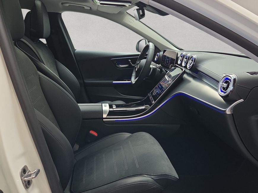 Mercedes-Benz C 200 2025