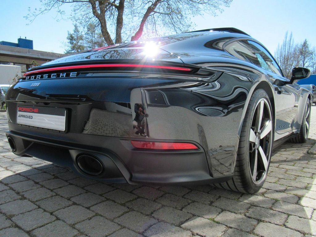 Porsche 992 2024