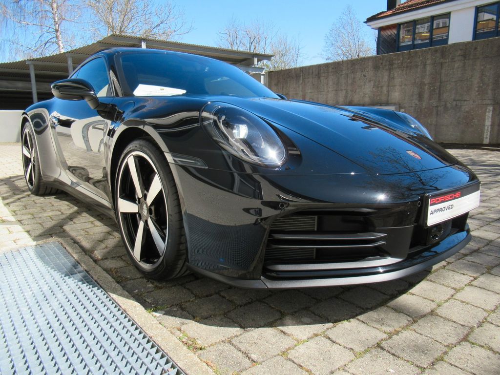 Porsche 992 2024