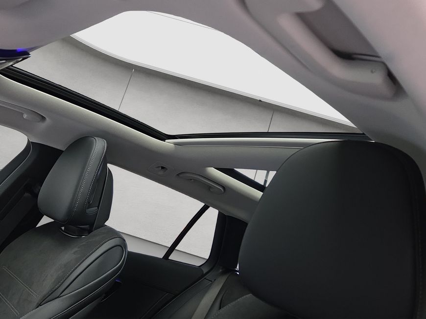 Mercedes-Benz C 200 2025