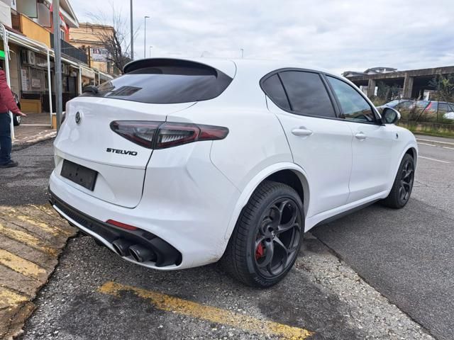 Alfa Romeo Stelvio 2021
