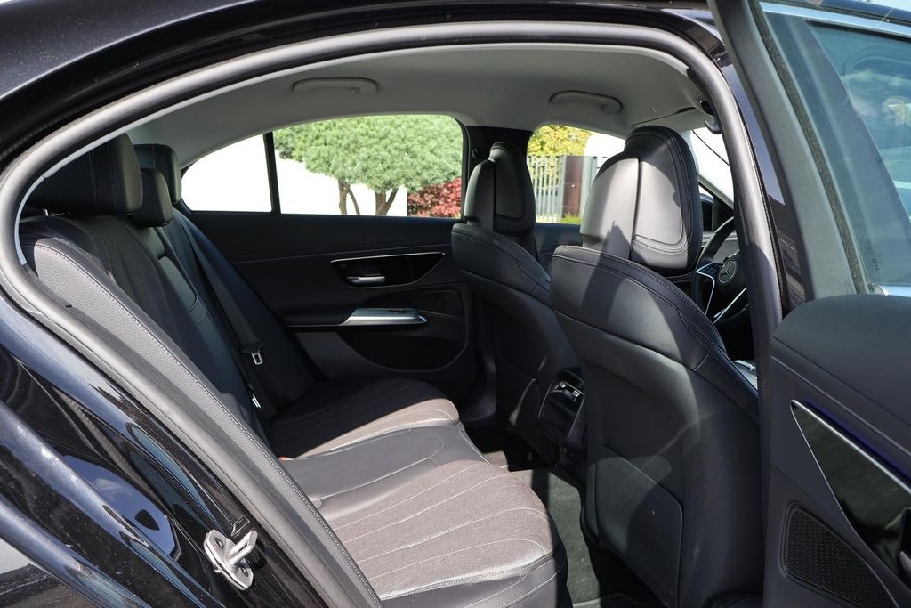 Mercedes-Benz E 300 2024