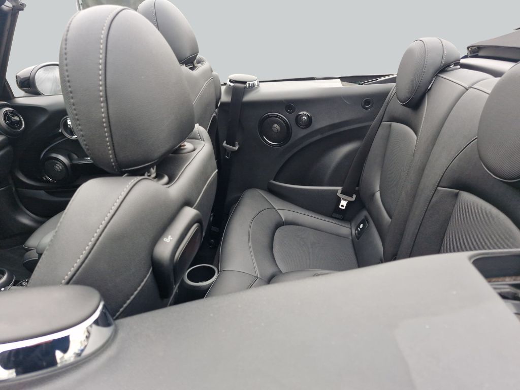 MINI Cooper S Cabrio 2023
