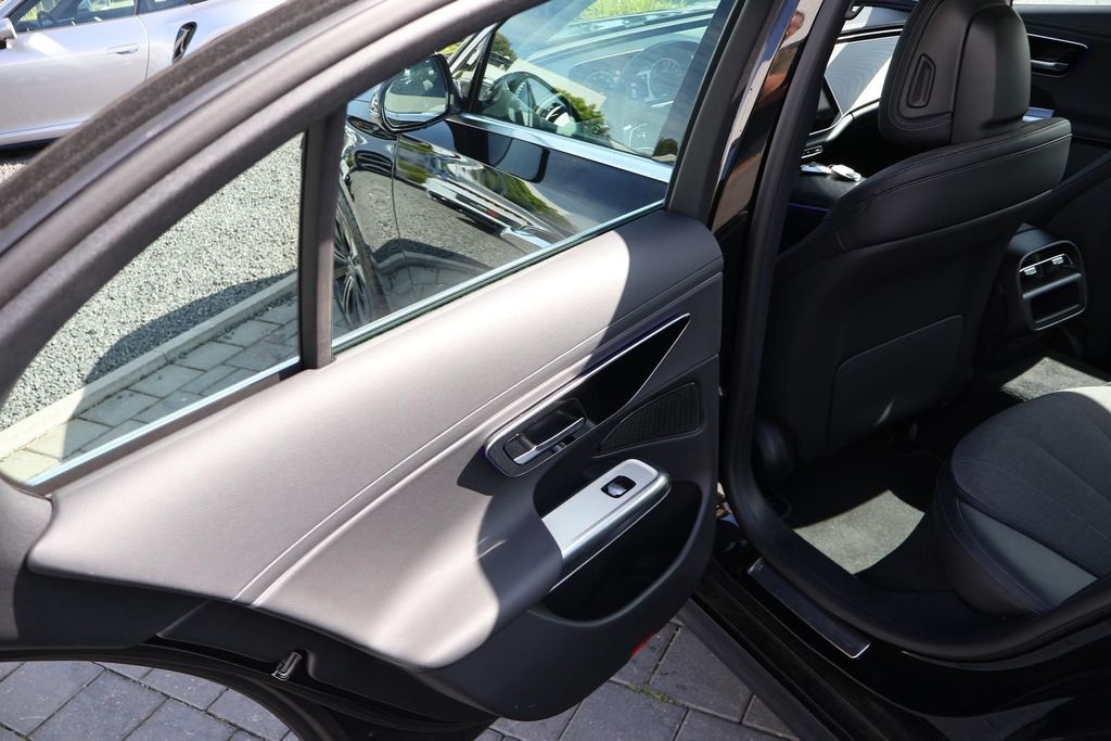 Mercedes-Benz E 300 2024