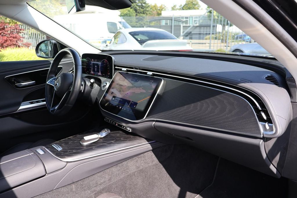 Mercedes-Benz E 300 2024