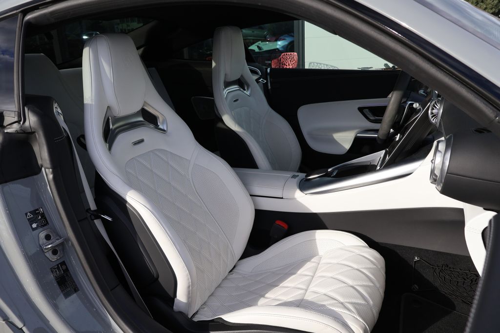 Mercedes-Benz AMG GT 2024