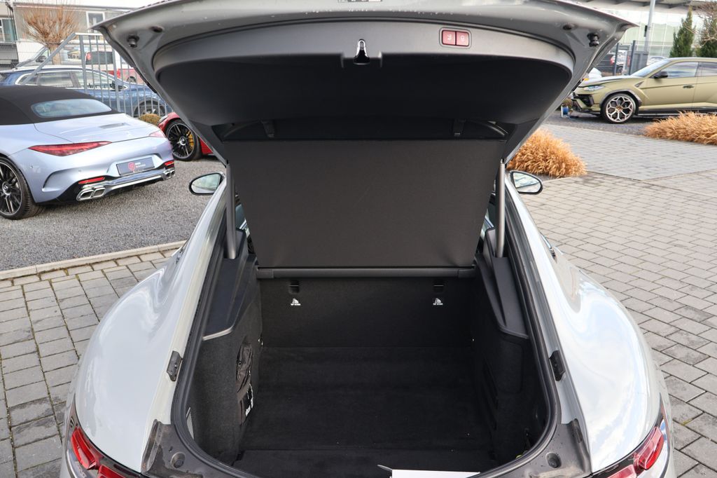 Mercedes-Benz AMG GT 2024