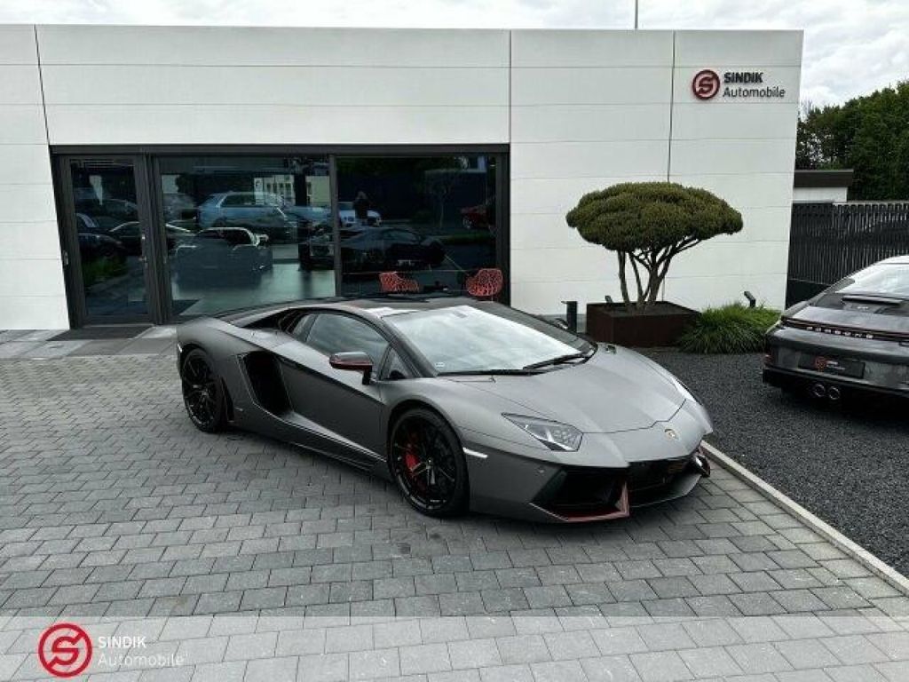 Lamborghini Aventador 2018