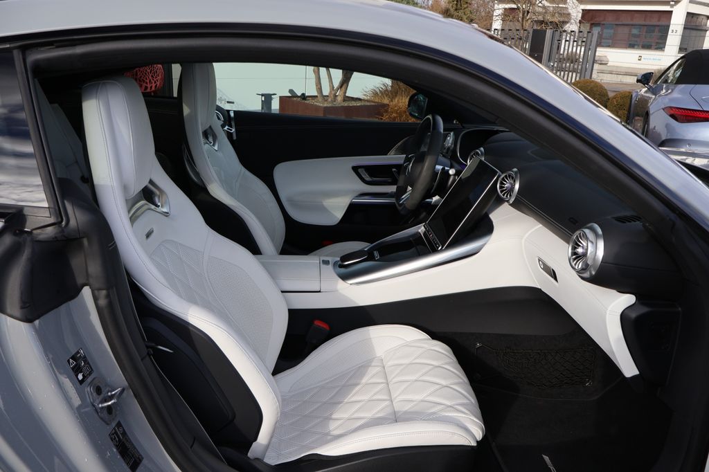 Mercedes-Benz AMG GT 2024