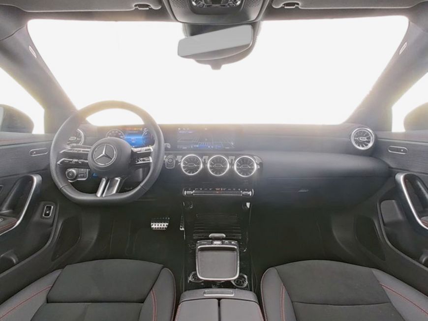 Mercedes-Benz CLA 250 2025