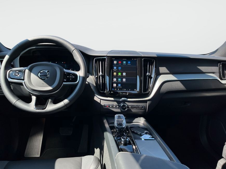 Volvo XC60 2025