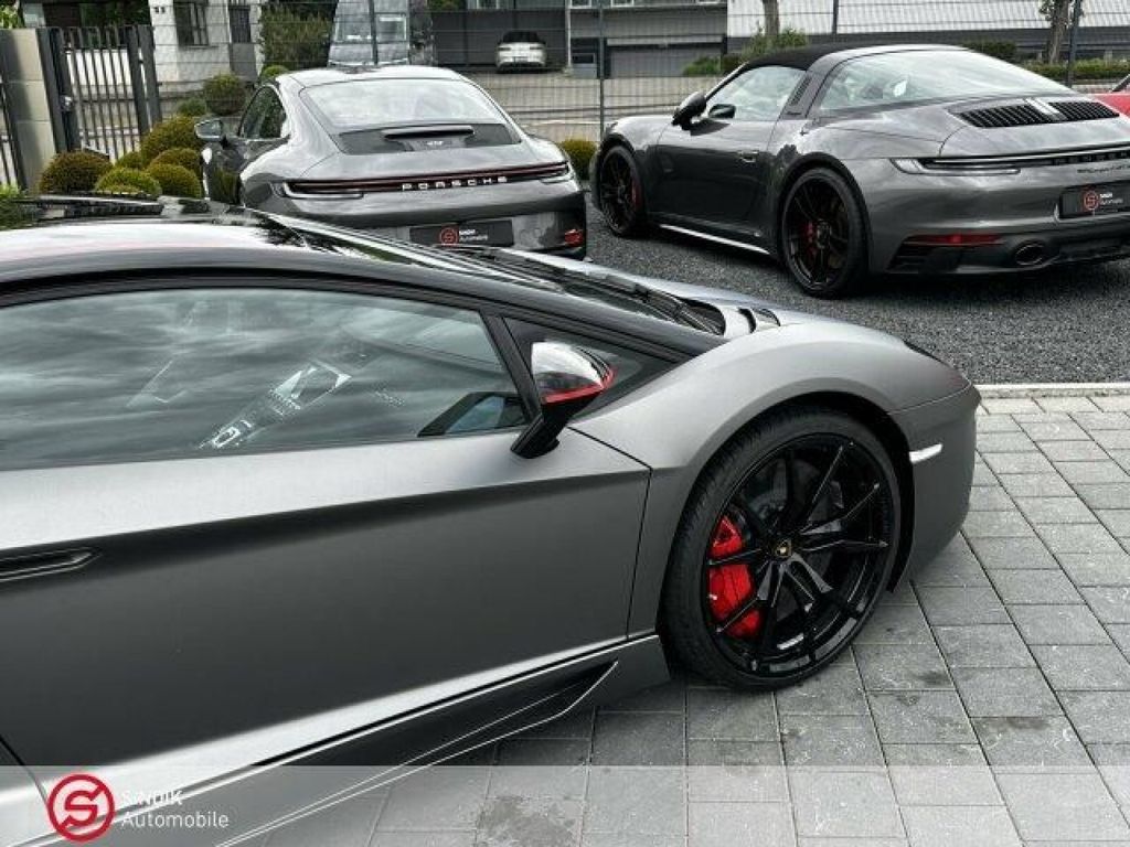 Lamborghini Aventador 2018