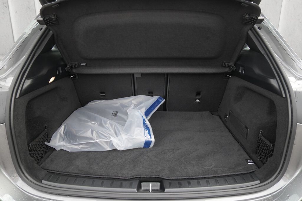 Mercedes-Benz EQA 2024