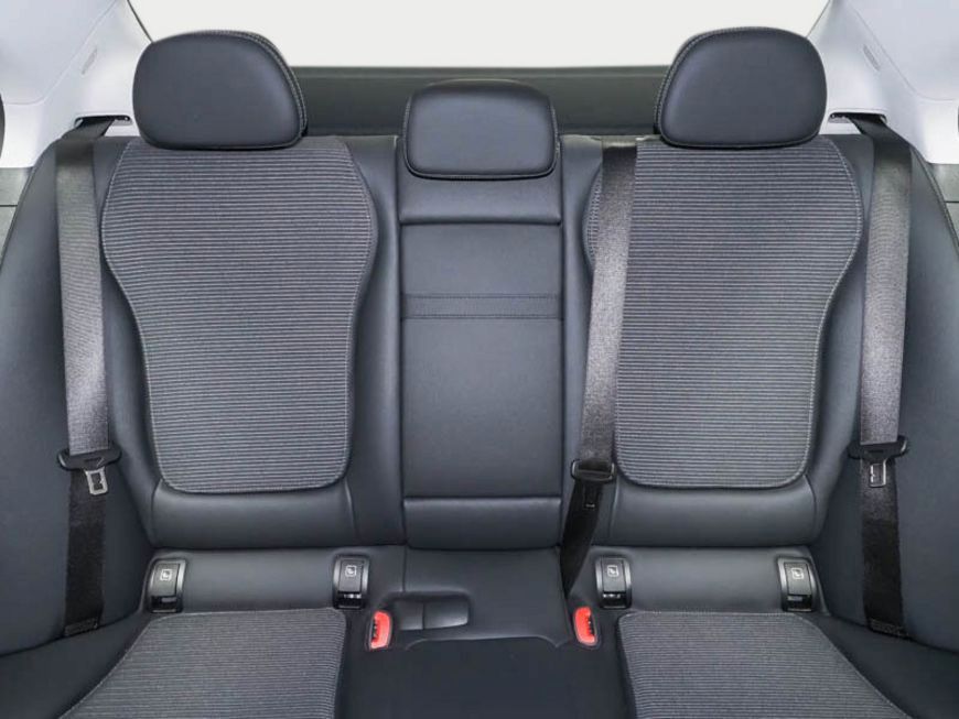 Mercedes-Benz C 200 2024