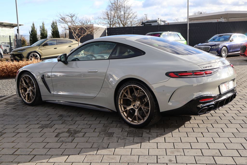 Mercedes-Benz AMG GT 2024