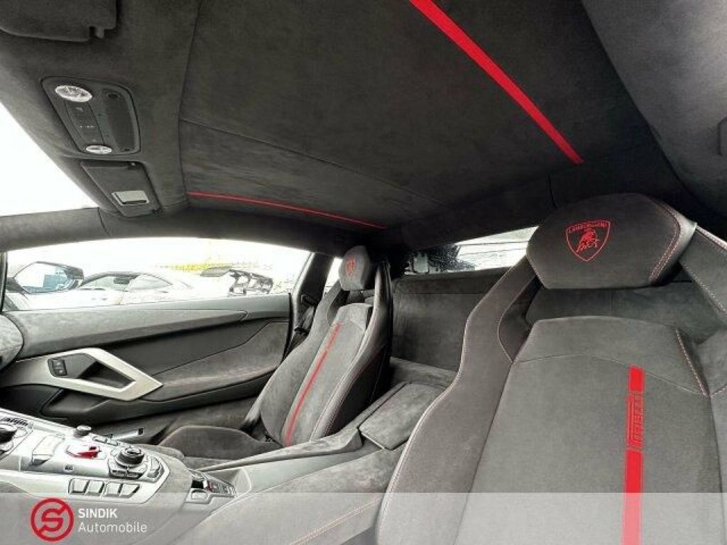 Lamborghini Aventador 2018