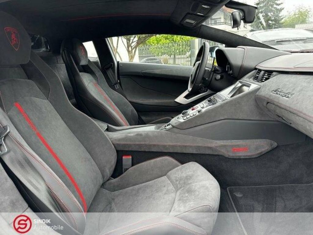 Lamborghini Aventador 2018