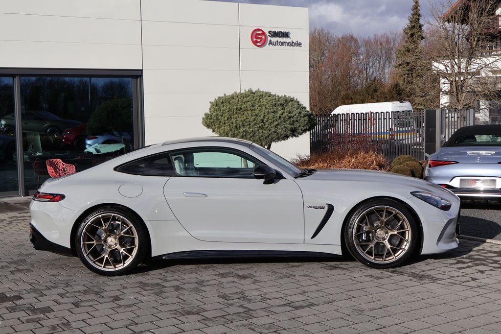 Mercedes-Benz AMG GT 2024