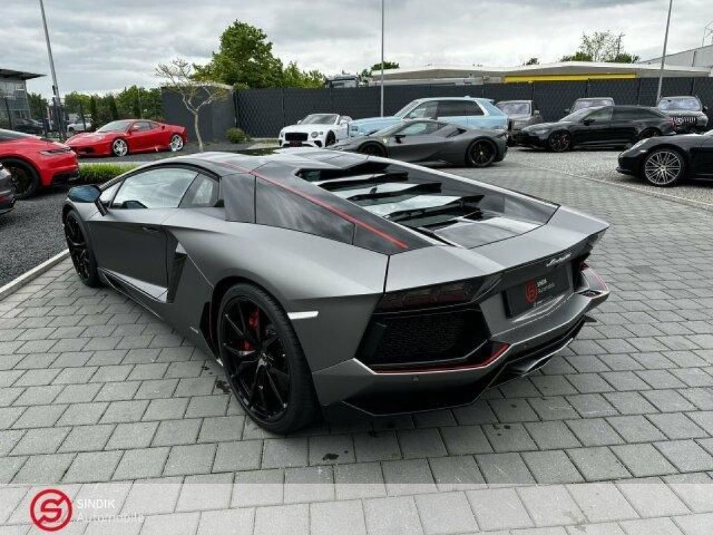 Lamborghini Aventador 2018