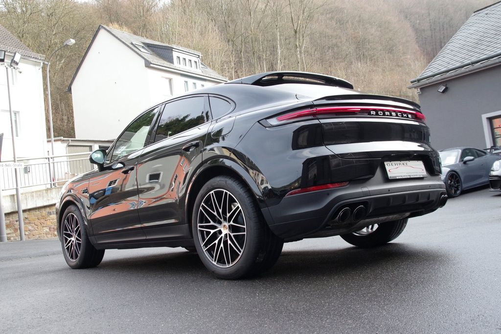 Porsche Cayenne 2025