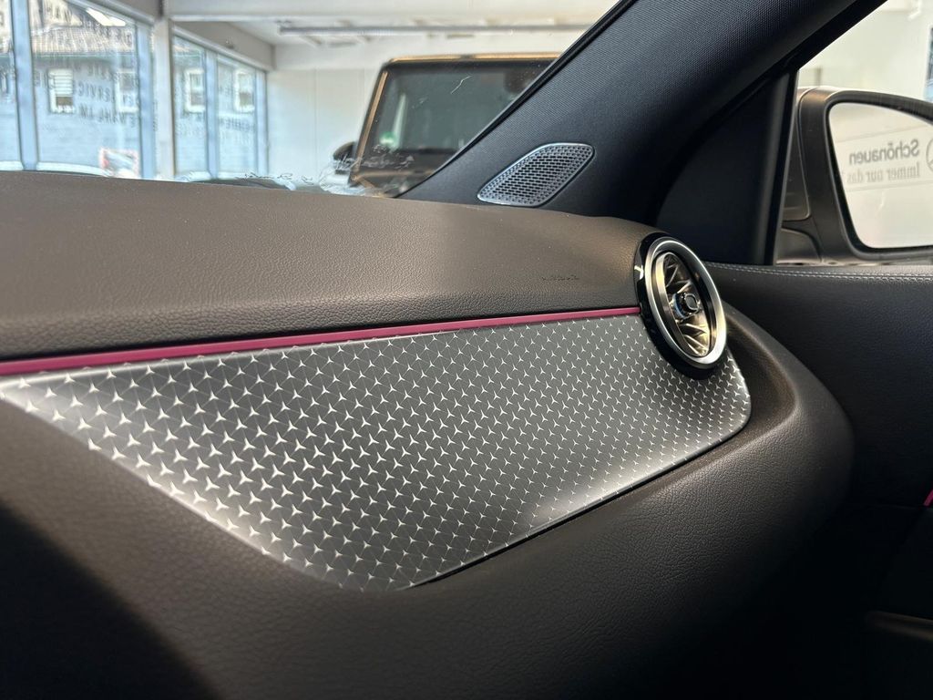 Mercedes-Benz EQA 2024