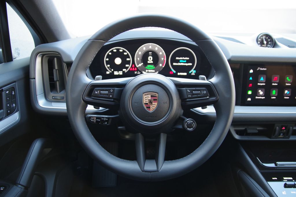 Porsche Cayenne 2025