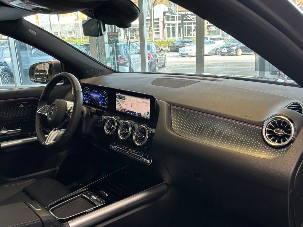 Mercedes-Benz EQA 2024