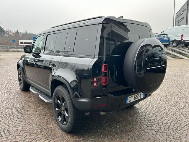 Land Rover Defender 2024