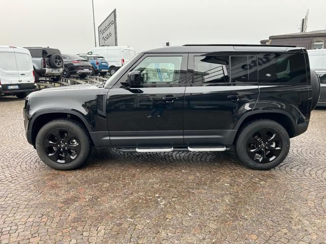 Land Rover Defender 2024