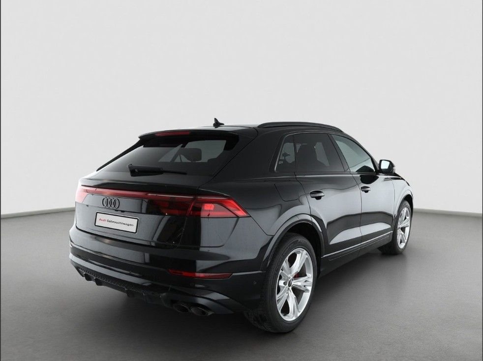 Audi SQ8 2025