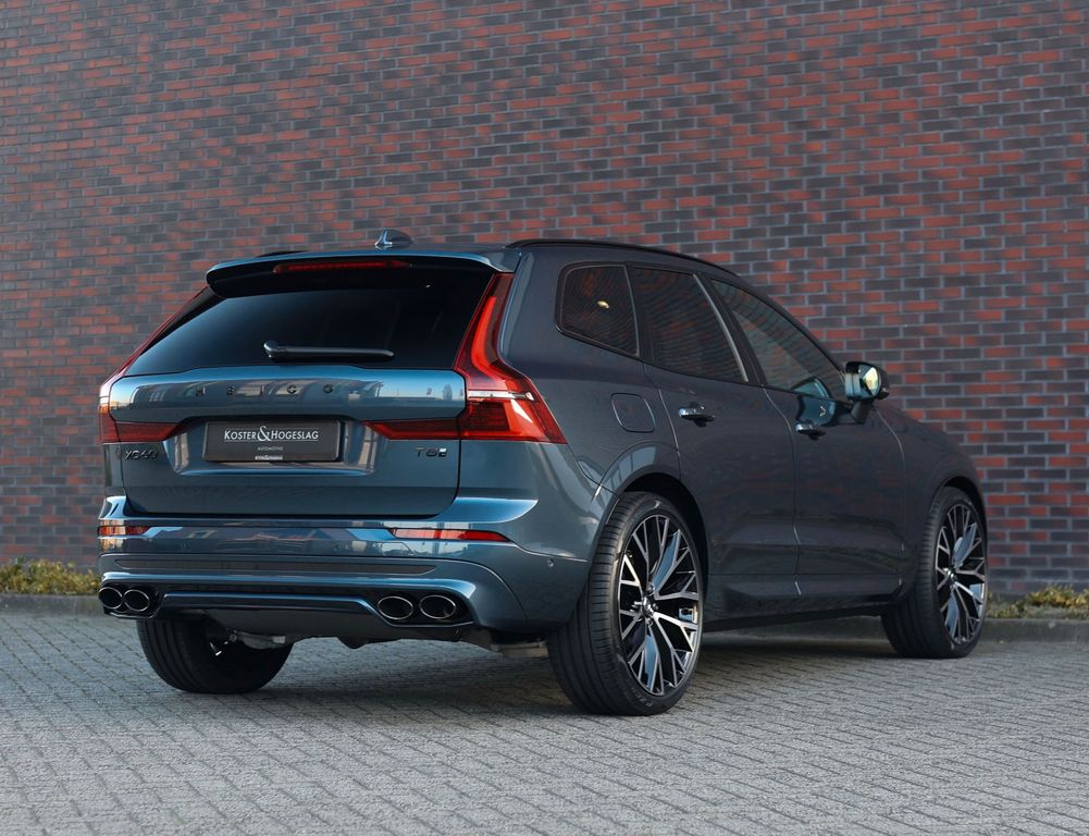 Volvo XC60 2025