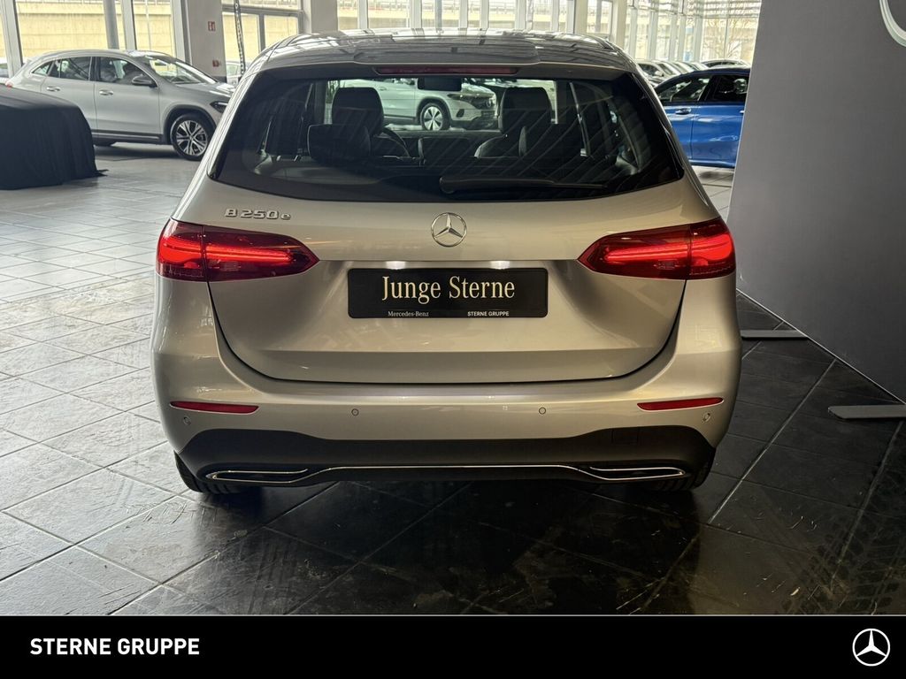 Mercedes-Benz B 250 2025