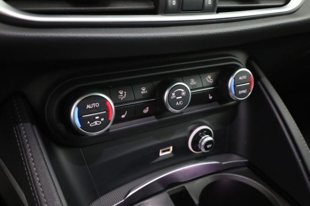 Alfa Romeo Stelvio 2023