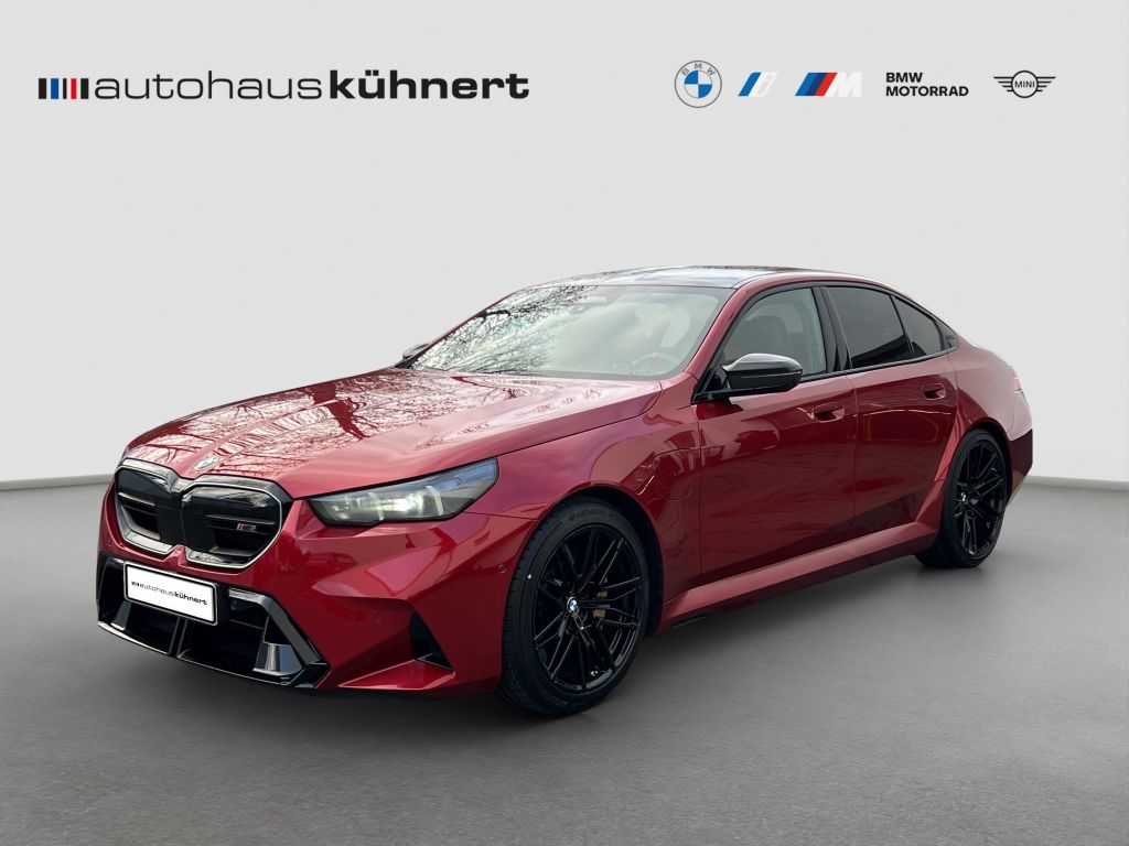 BMW M5 2024