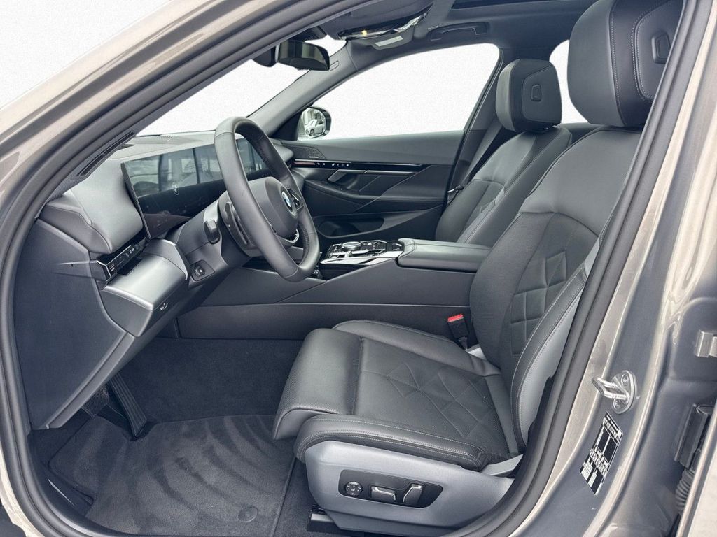 BMW 520 2024