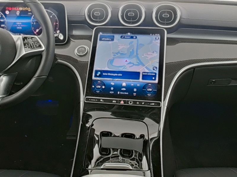 Mercedes-Benz C 200 2024