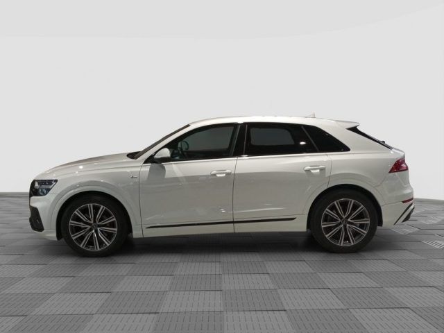 Audi Q8 2023