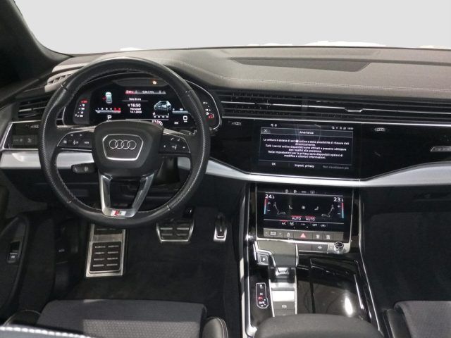 Audi Q8 2023