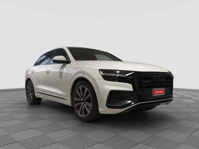 Audi Q8 2023