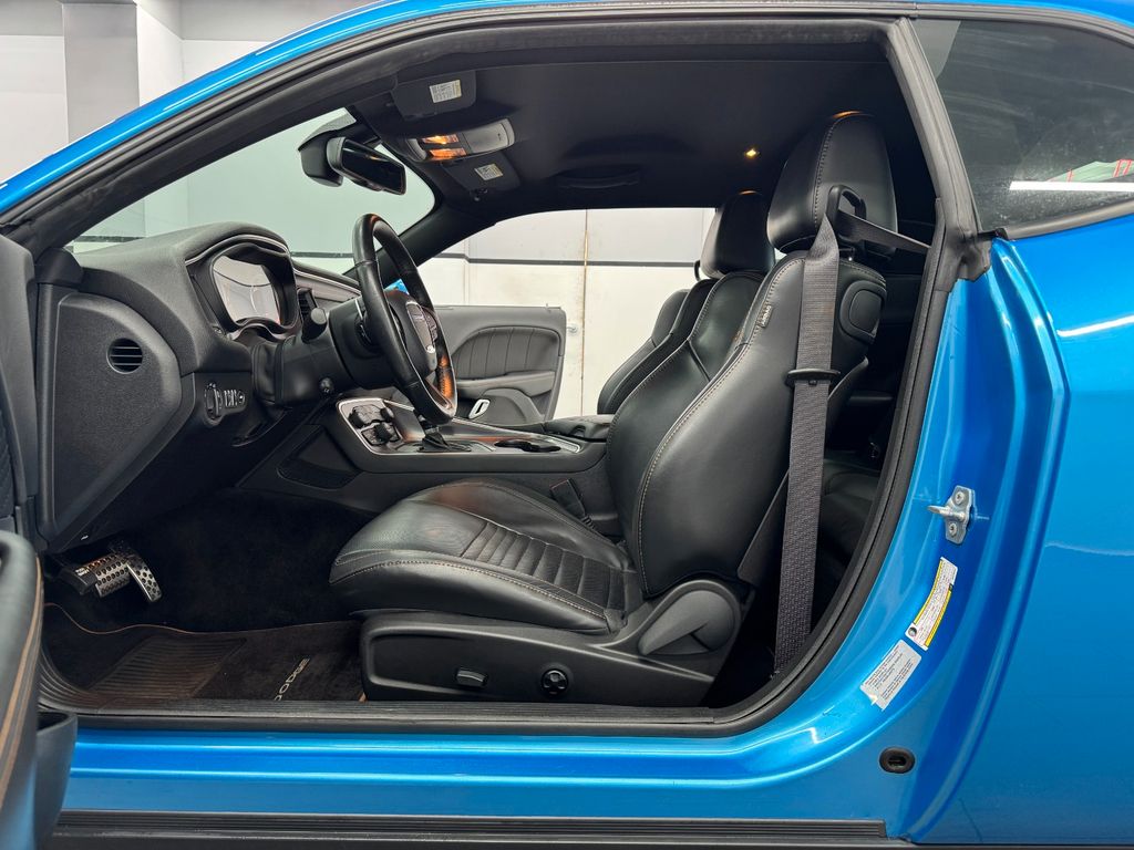 Dodge Challenger 2016