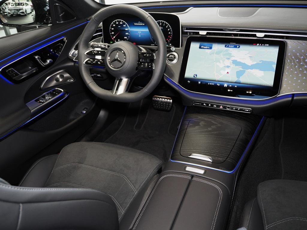 Mercedes-Benz E 300 2025