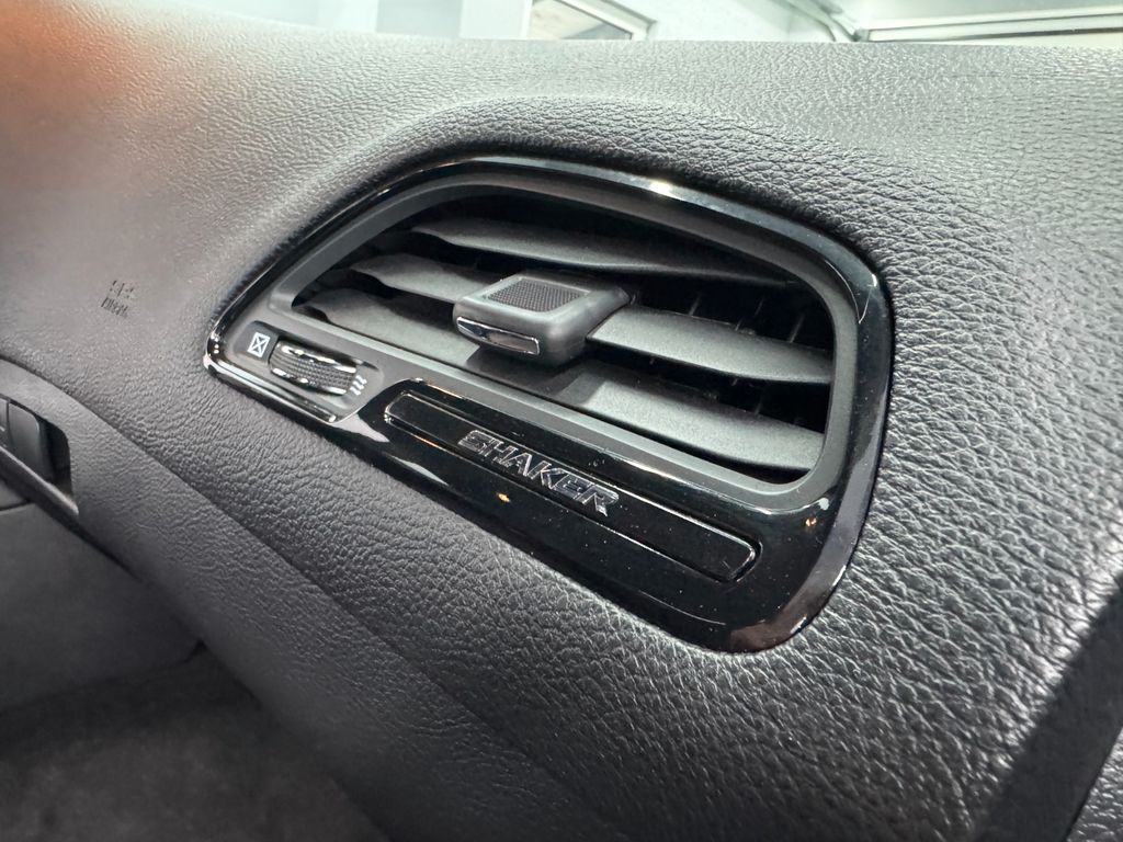 Dodge Challenger 2016