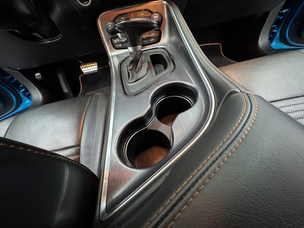 Dodge Challenger 2016