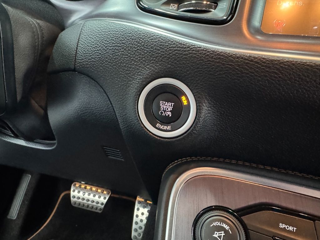 Dodge Challenger 2016